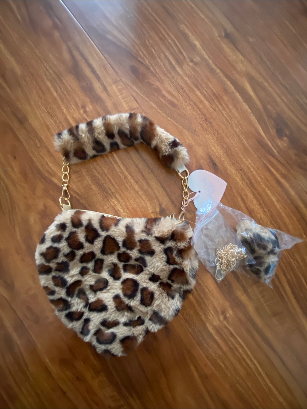 NWT New Willow & Ruby Brown Cheetah Heart Pom Pom Faux Fur Bag Removable Strap